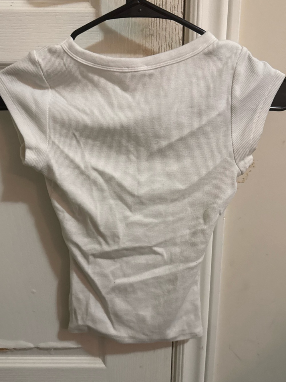 Garage White Ribbed V‑Neck Tank Top - Picture 2 of 3